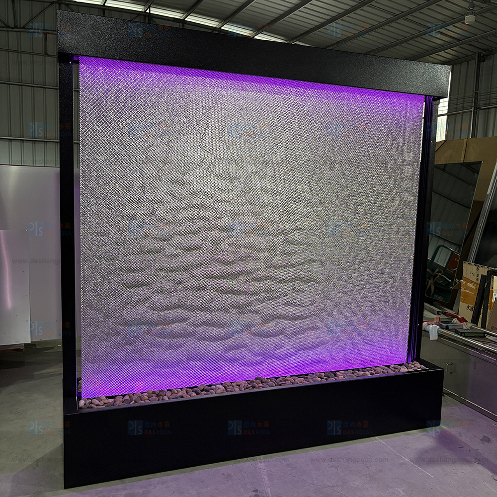2 meters wide by 2 meters high mesh waterfall fountain